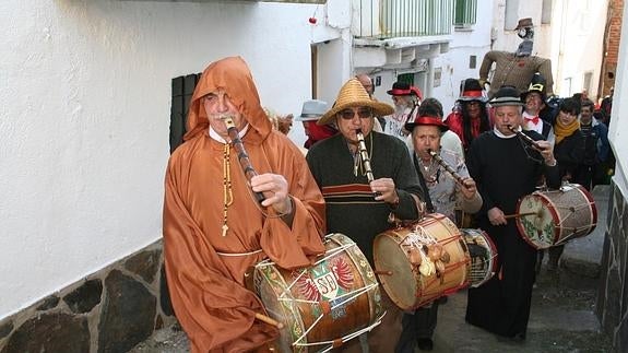 El mal tiempo obliga a retrasar al día 13 el peculiar Carnaval Jurdano