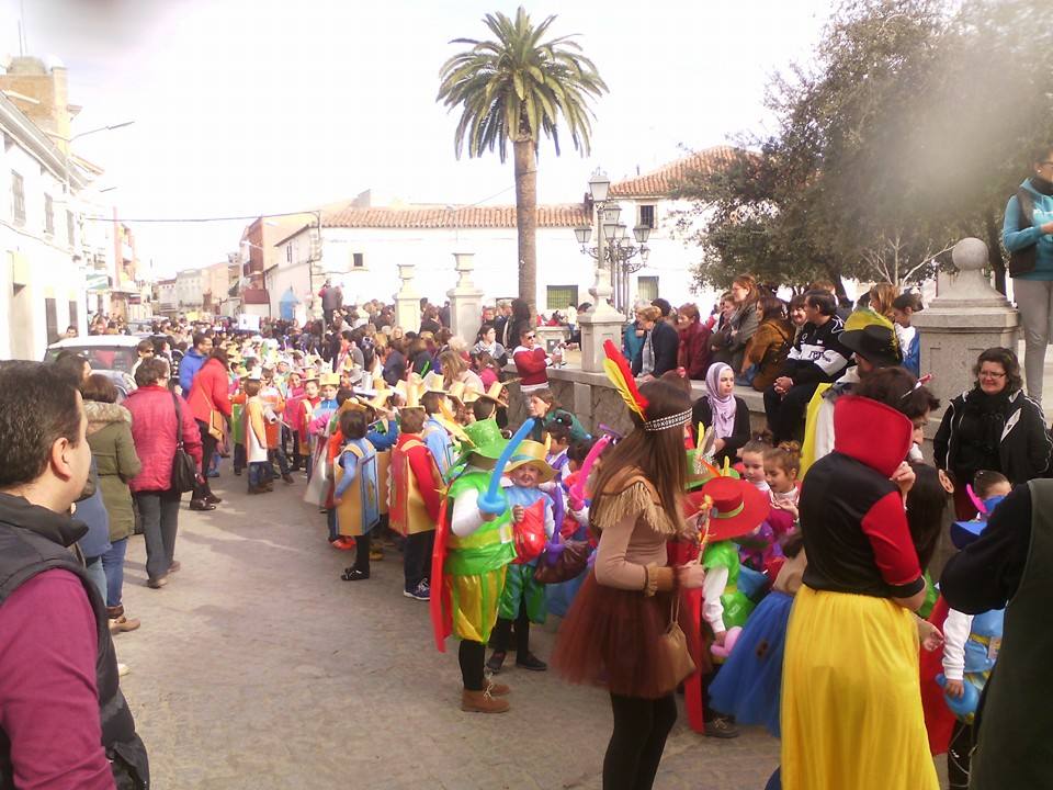 El Quijote, temática elegida para el desfile de carnaval del colegio