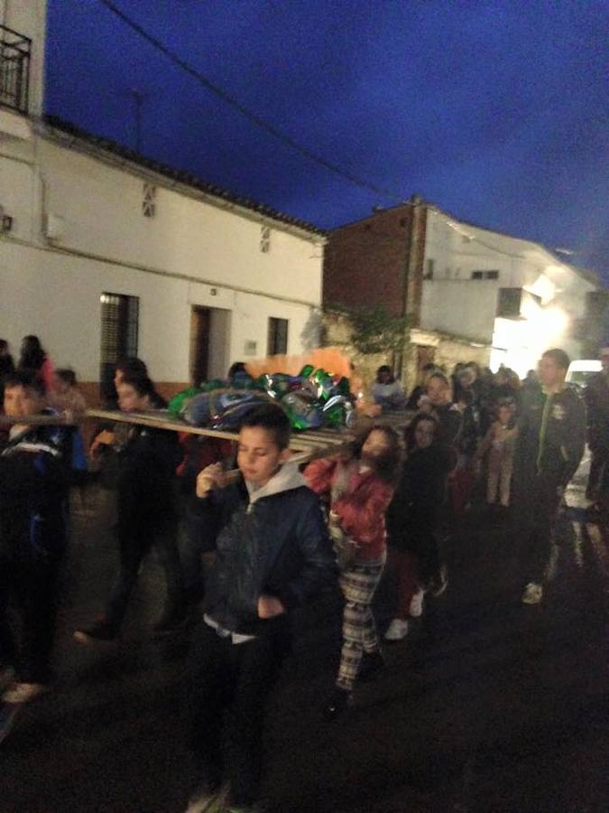 El entierro de la sardina pone fin al carnaval 2016