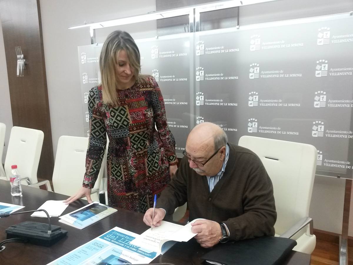 Tomás Chiscano presenta su décimo libro en Campanario