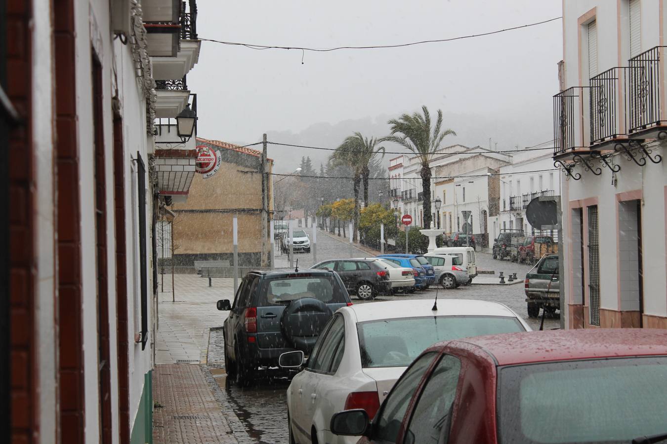 Se cumplen las predicciones y la nieve se deja ver en Monesterio