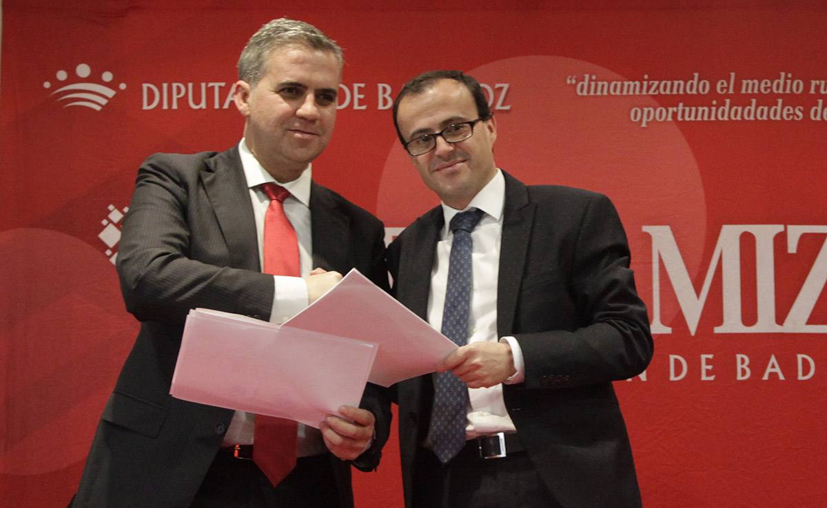 Jornada de trabajo del presidente de la Diputación de Badajoz en Campanario