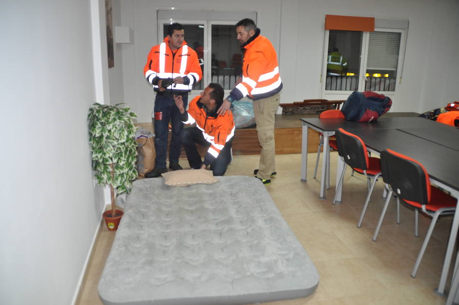 En su tercer día de encierro los mineros esperan la visita de Vara y los secretarios regionales de UGT y CCOO