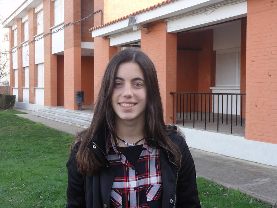 Paula Yana consigue una de las 500 becas de la Fundación Amancio Ortega