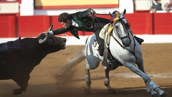 Oreja para Cartagena, Moura y Leonardo Hernández en Castellón