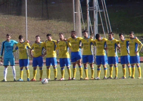 El líder Castuera no pasó del empate (2-2) con el Villafranca
