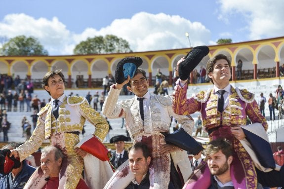 José Garrido y Andrés Roca Rey, dos toreros a los que seguir de cerca