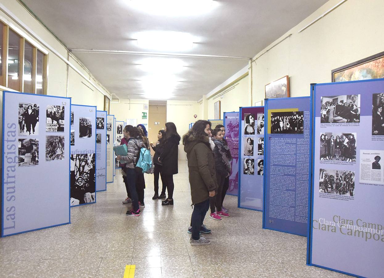 El IES Alagón acoge la exposición ‘El voto femenino en España’