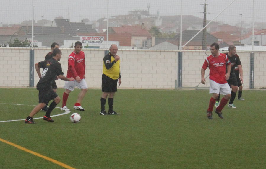 Cara y cruz para los equipos de veteranos de Campanario