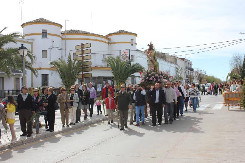 La puja de brazos de las imágenes y la procesión de la Burrina inauguran este domingo la Semana Santa