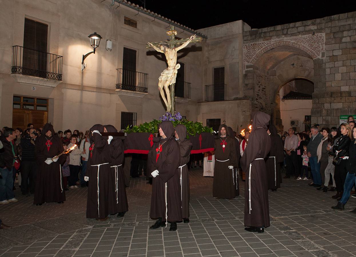 A la 11 de la noche y de la parroquia de Santiago partirá el desfile procesional del Cristo de los Afligidos