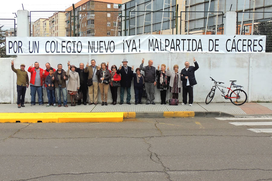 Artistas extremeños piden a la Junta la construcción de un nuevo colegio en Malpartida de Cáceres