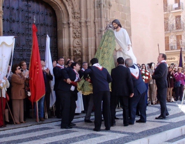 La Procesión de los Abrazos puso el colofón a la Semana Santa de Villafranca