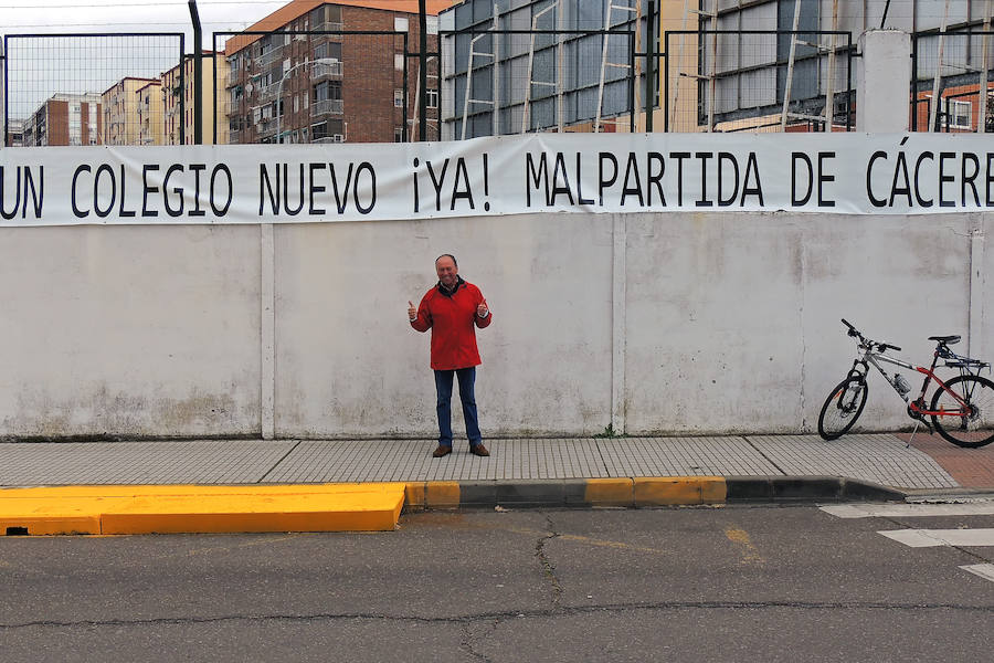 Continúan las adhesiones de artistas a la reivindicación de un colegio nuevo para Malpartida de Cáceres