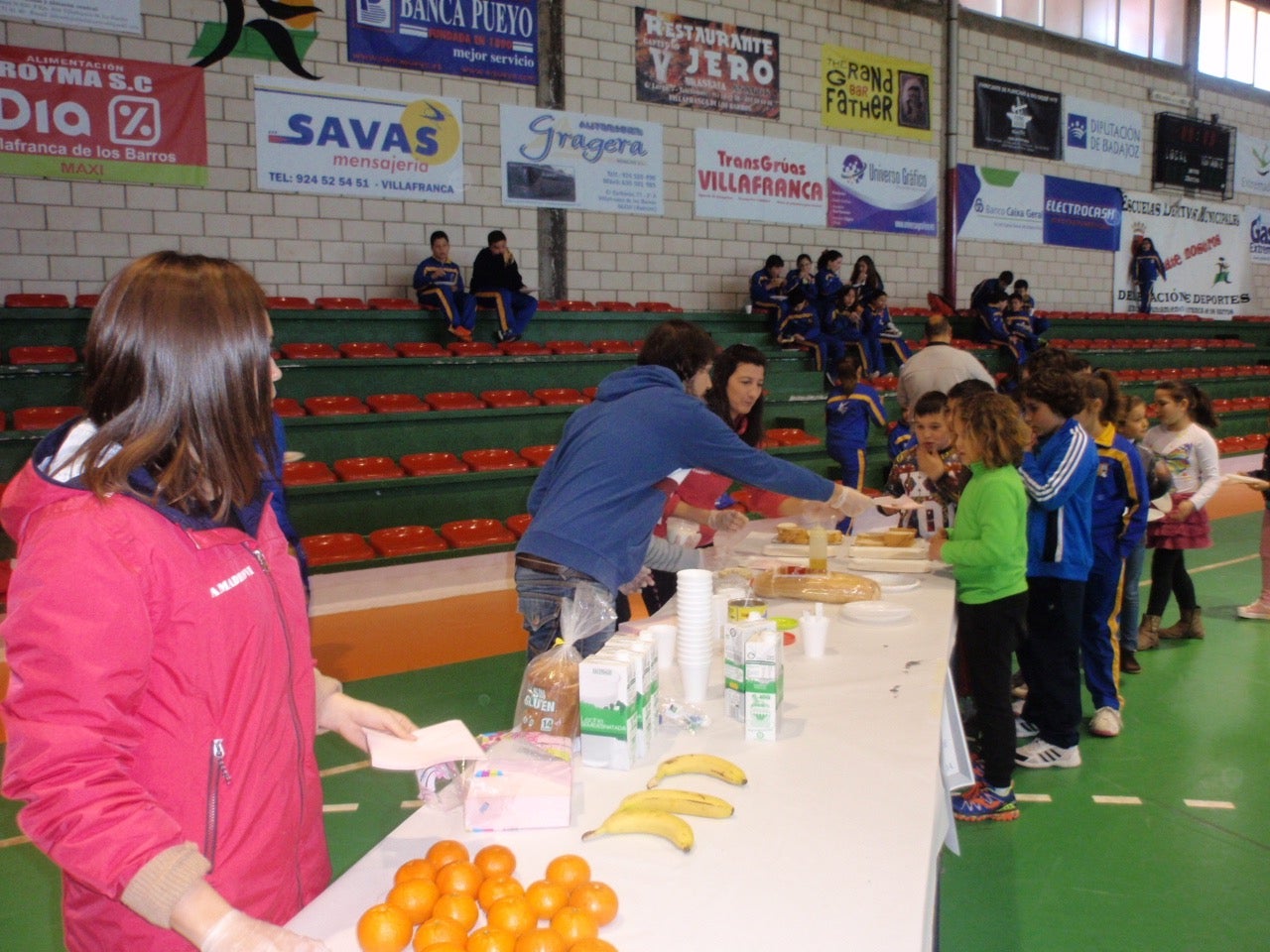 Amadrovi celebró un Macrodesayuno Saludable en el Pabellón Extremadura