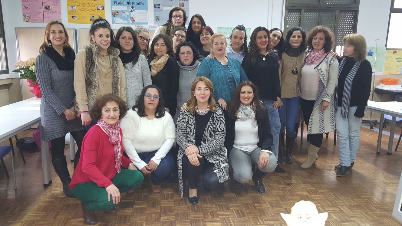 Se clausuró el curso de Atención Sociosanitaria con el que 17 mujeres han conseguido su certificado de profesionalidad