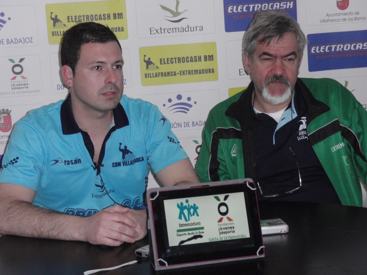 Electrocash Balonmano Villafranca celebró una convivencia con tres clubes de la región