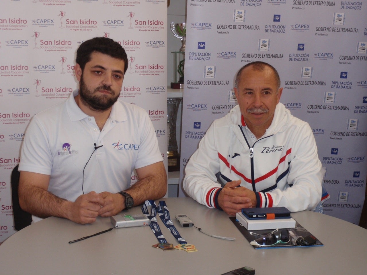 Periáñez comparte con la afición las medallas logradas en el Europeo celebrado en Ancona (Italia)