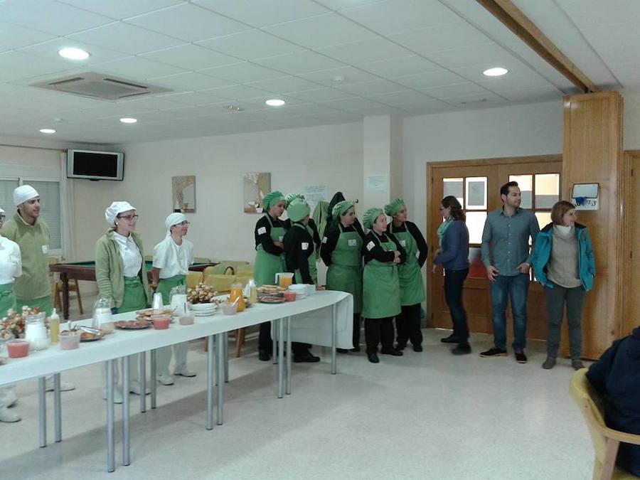 El municipio organiza ‘Desayunos Saludables’ para concienciar sobre la alimentación sana y equilibrada