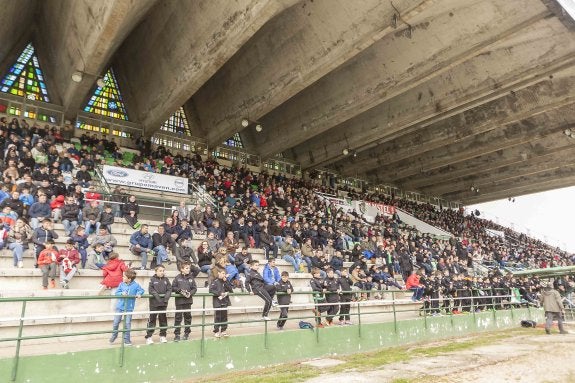 El Cacereño se quedará sin marea verde en su viaje a Astorga