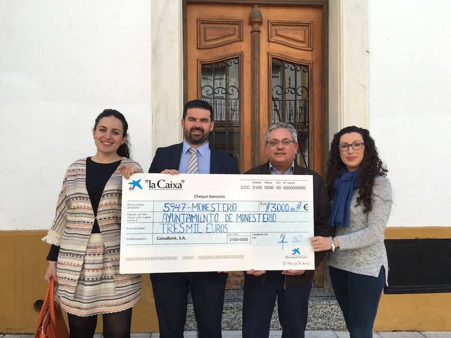 La Piscina Municipal contará este verano con una silla hidráulica para personas con movilidad reducida