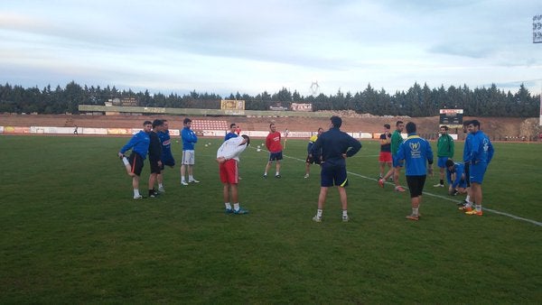 El Villafranca sorprende al SP Ribereña (0-2) y se asegura la permanencia en Preferente