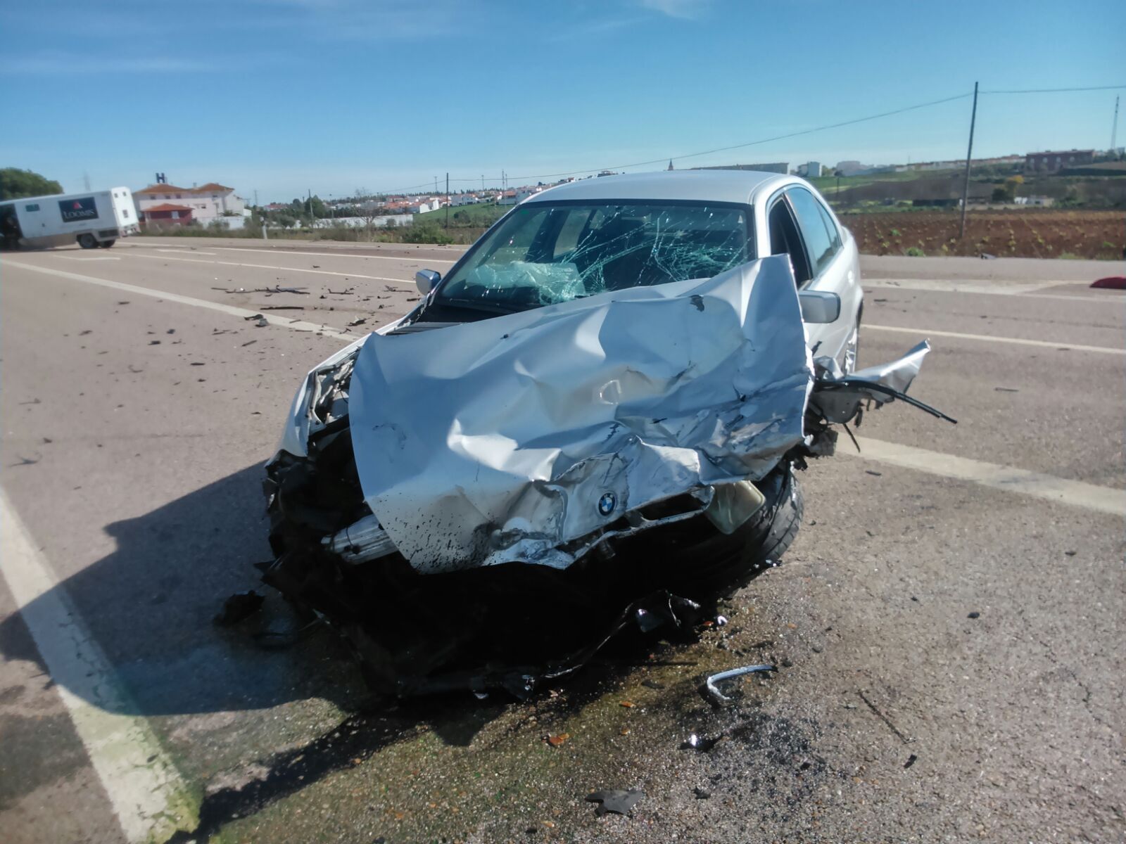 Tres heridos leves en un accidente de tráfico en la N-630 cerca de Villafranca