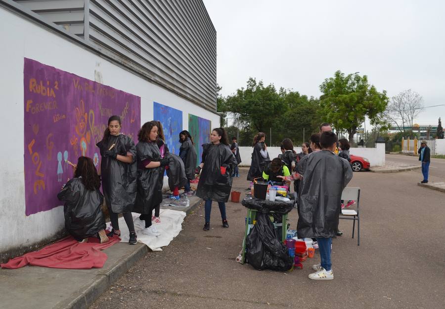 Segundo Asalto, Pekolejos y los alumnos del IESO han realizado un mural con el nombre del centro