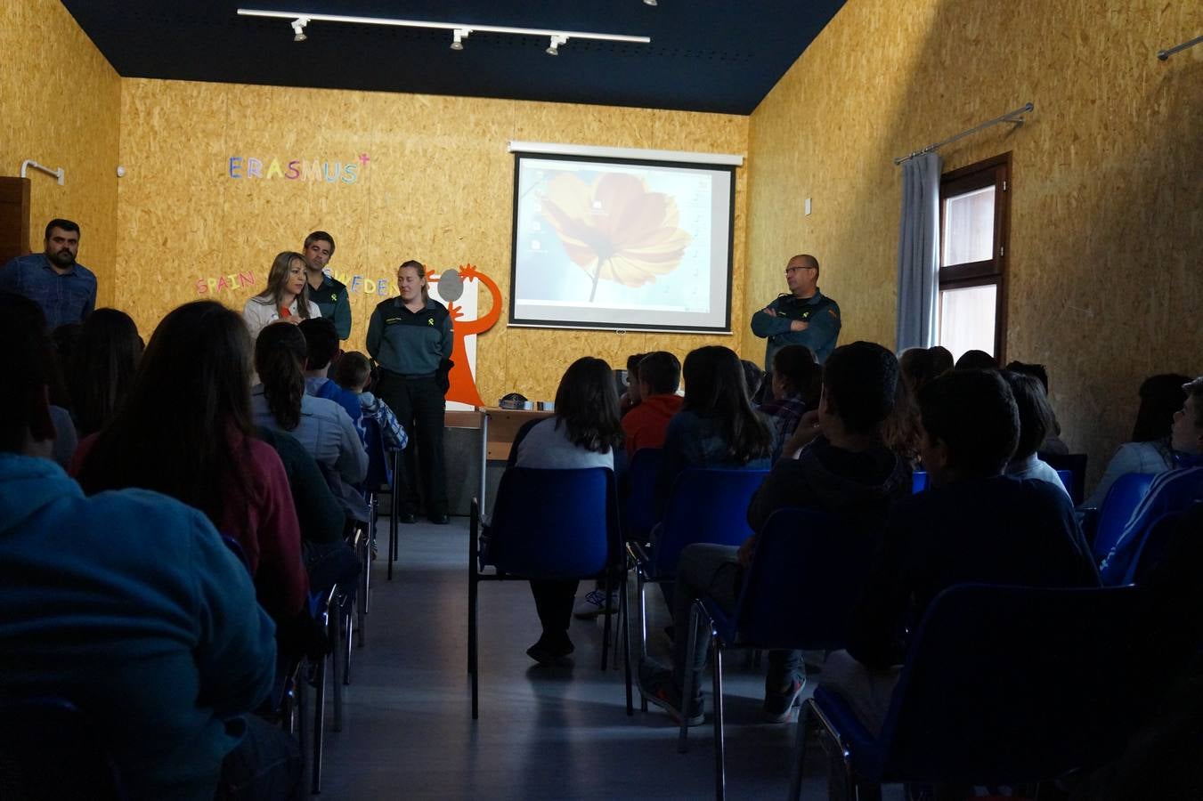 120 alumnos del IES Benazaire reciben una charla sobre el uso correcto de las Redes Sociales