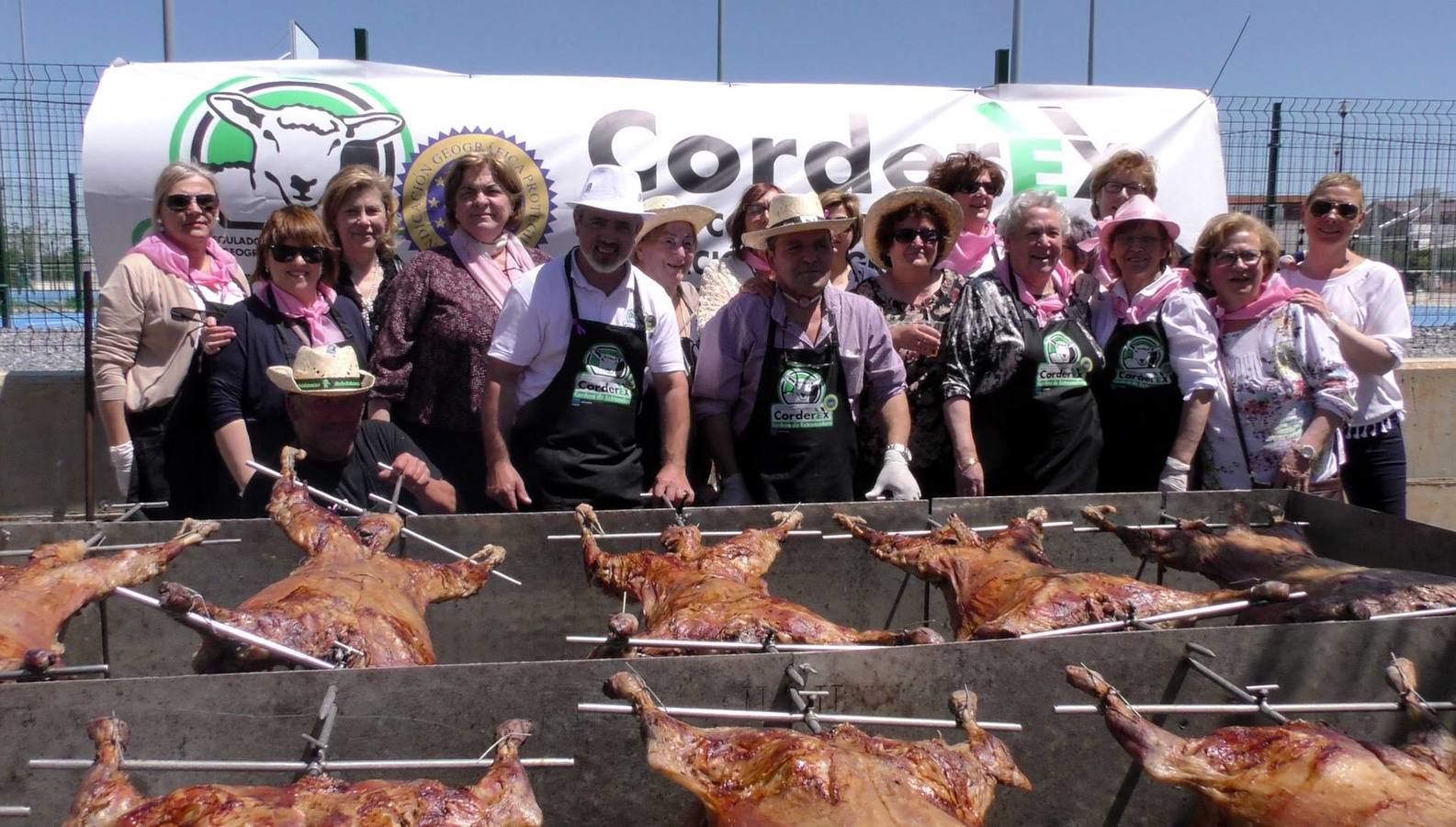La Feria del Ganado atrae a numeroso público al Borriquero