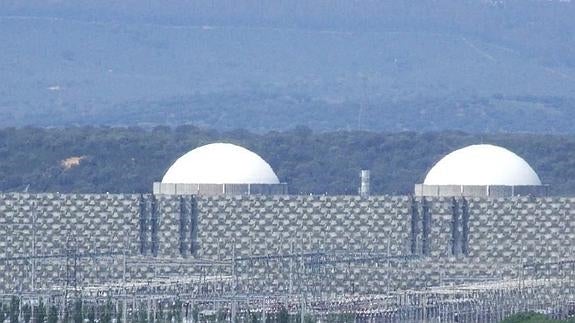 Almaraz generará 2.062 metros cúbicos de desechos nucleares hasta el año 2024