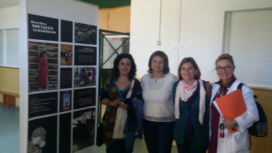 El CEIP de Nuestra Señora de la Luz acogió la exposición ‘La Mujer del Sur’
