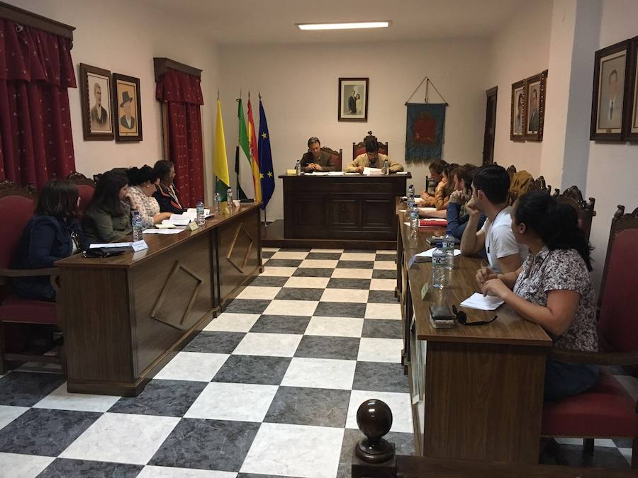 Presentan unos presupuestos para 2016 que ascienden a 2,8 millones