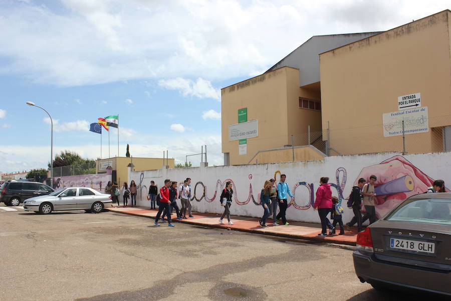 Instituto y Ayuntamiento quieren implantar el Bachillerato de Arte