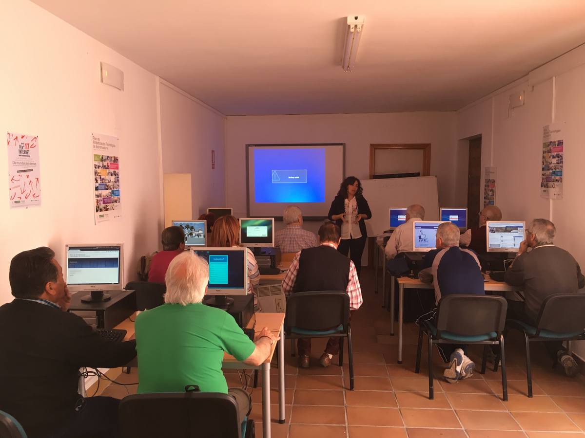 El NCC celebra el Día de Internet y el 17 aniversario del Plan de Alfabetización Tecnológica de Extremadura