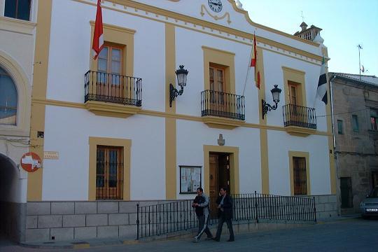 Convocan ocho nuevos puestos de trabajo para los próximos seis meses