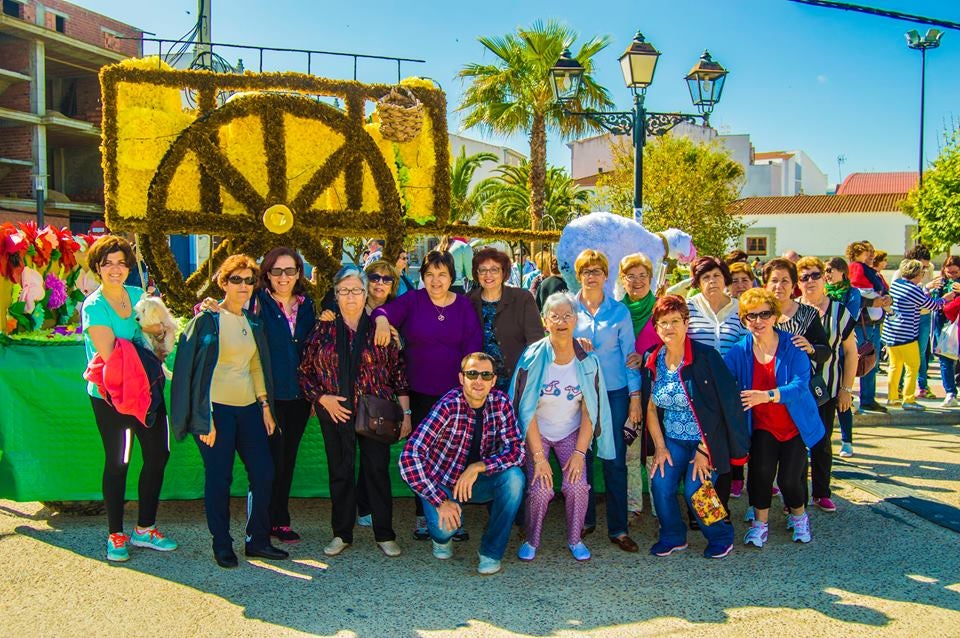 Un soleado San Isidro, romería con mayor afición en la localidad