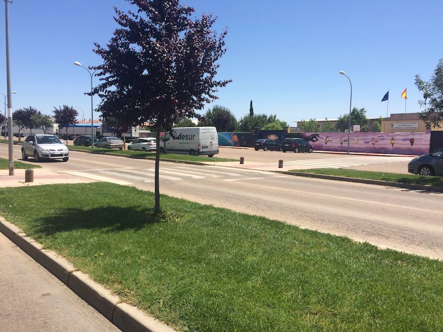 Tres menores atropellados en la Calzada Romana cuando se dirigían al colegio