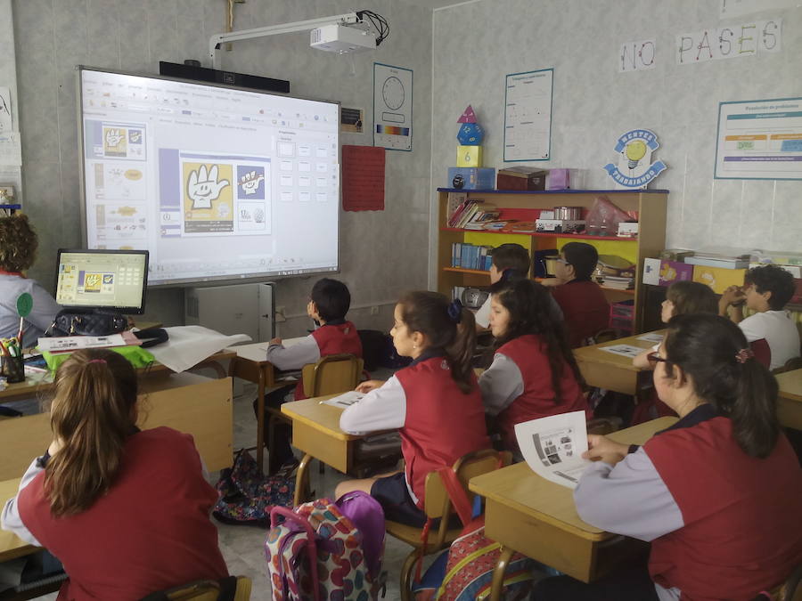 El Colegio Nuestra Señora de los Dolores celebra el Día Internacional de Internet