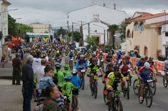 Quillo Márquez vence en la Titán Villuercas