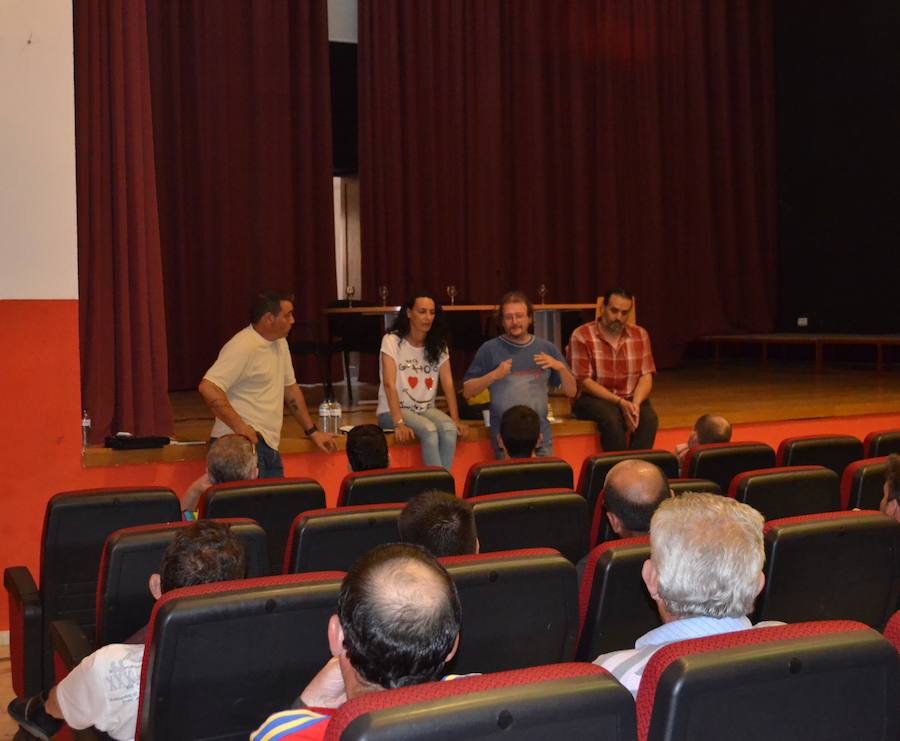 Podemos Extremadura celebró una asamblea informativa en el salón de actos