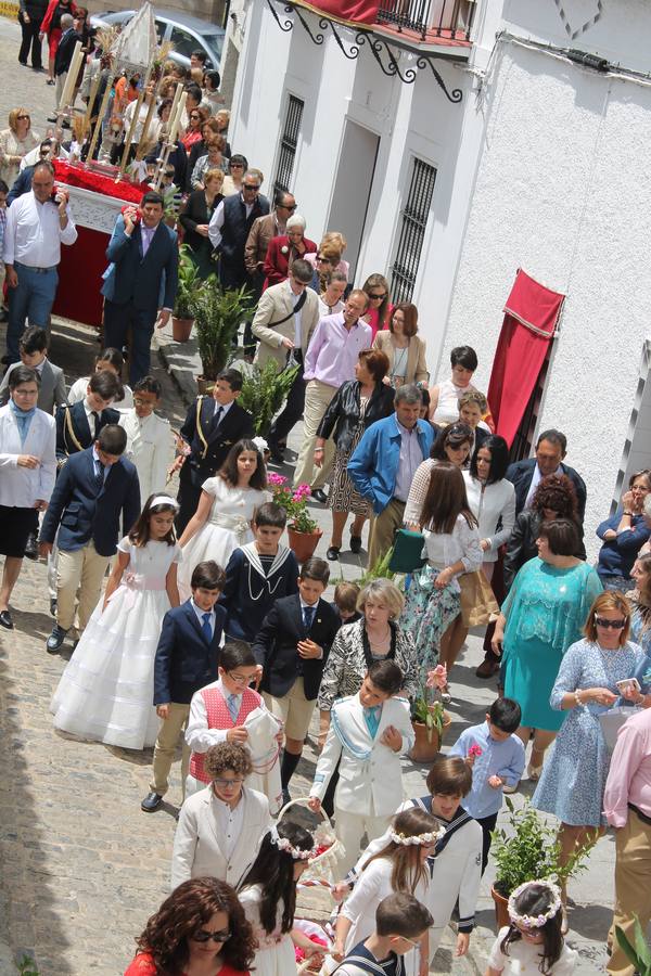 Monesterio se viste de gala para celebrar el Día del Corpus Christi