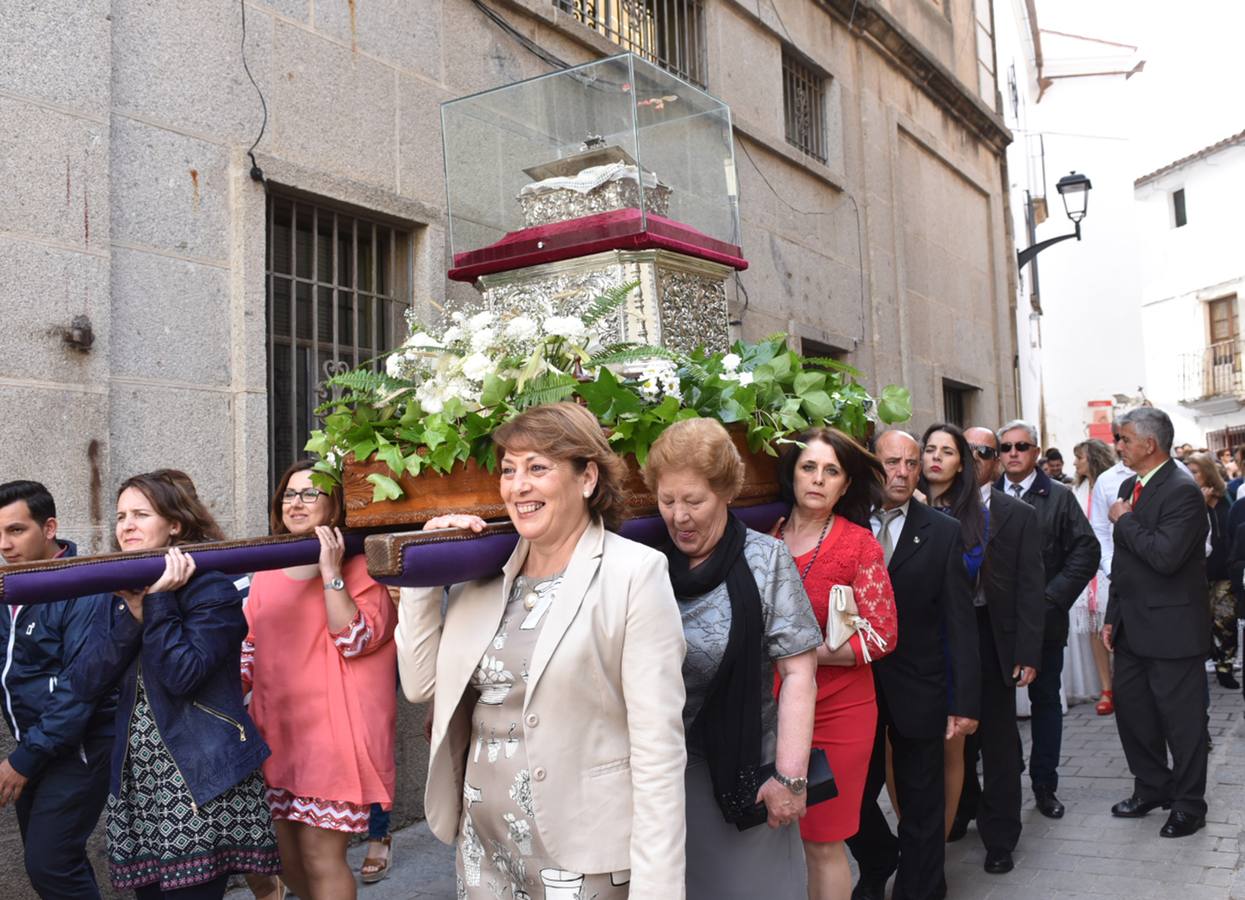 El Mantel de la Sagrada Cena salió en la procesión del Corpus