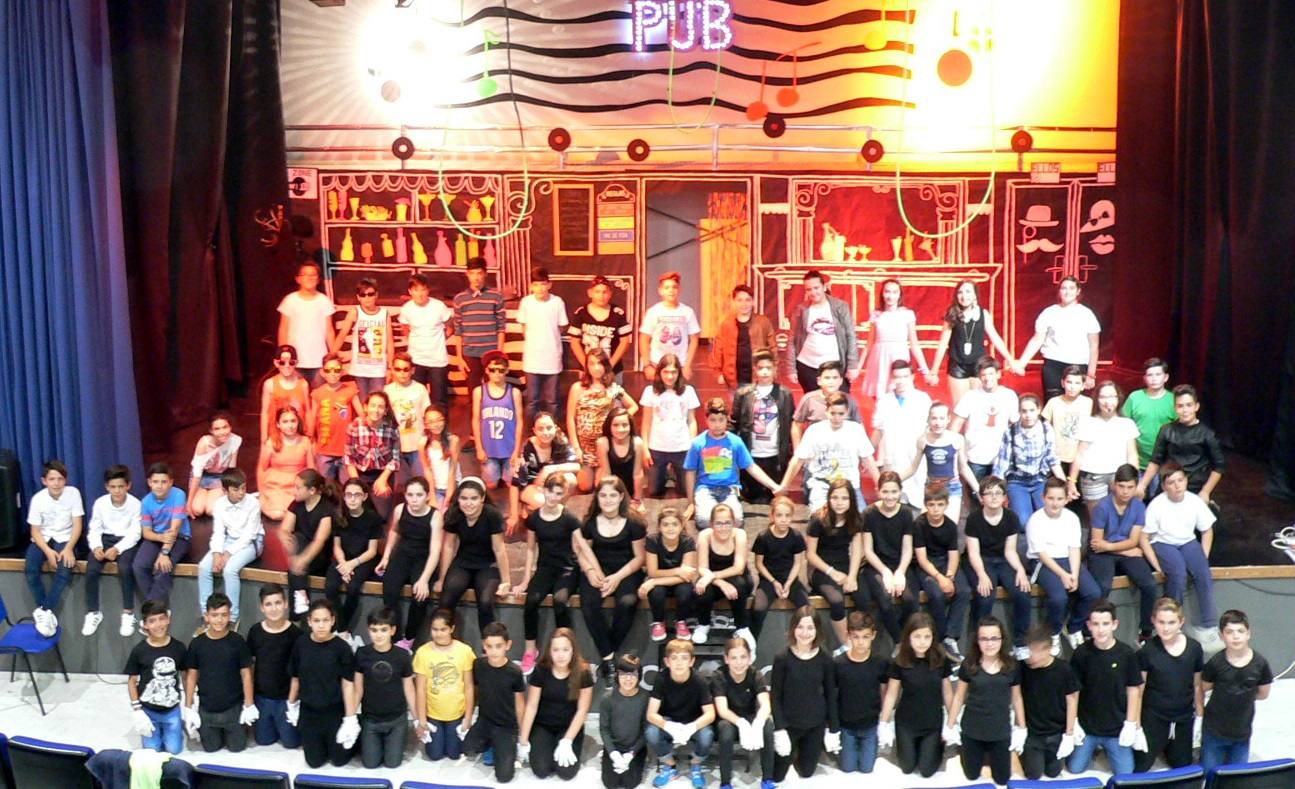 El colegio estrena este viernes el musical “Unidos por la Música”