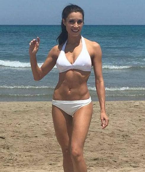 El cuerpo del verano 2016: Pilar Rubio arrasa con un mini bikini blanco
