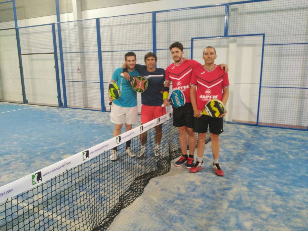 Un total de 62 parejas participaron en el torneo de Pádel Indoor La Serena