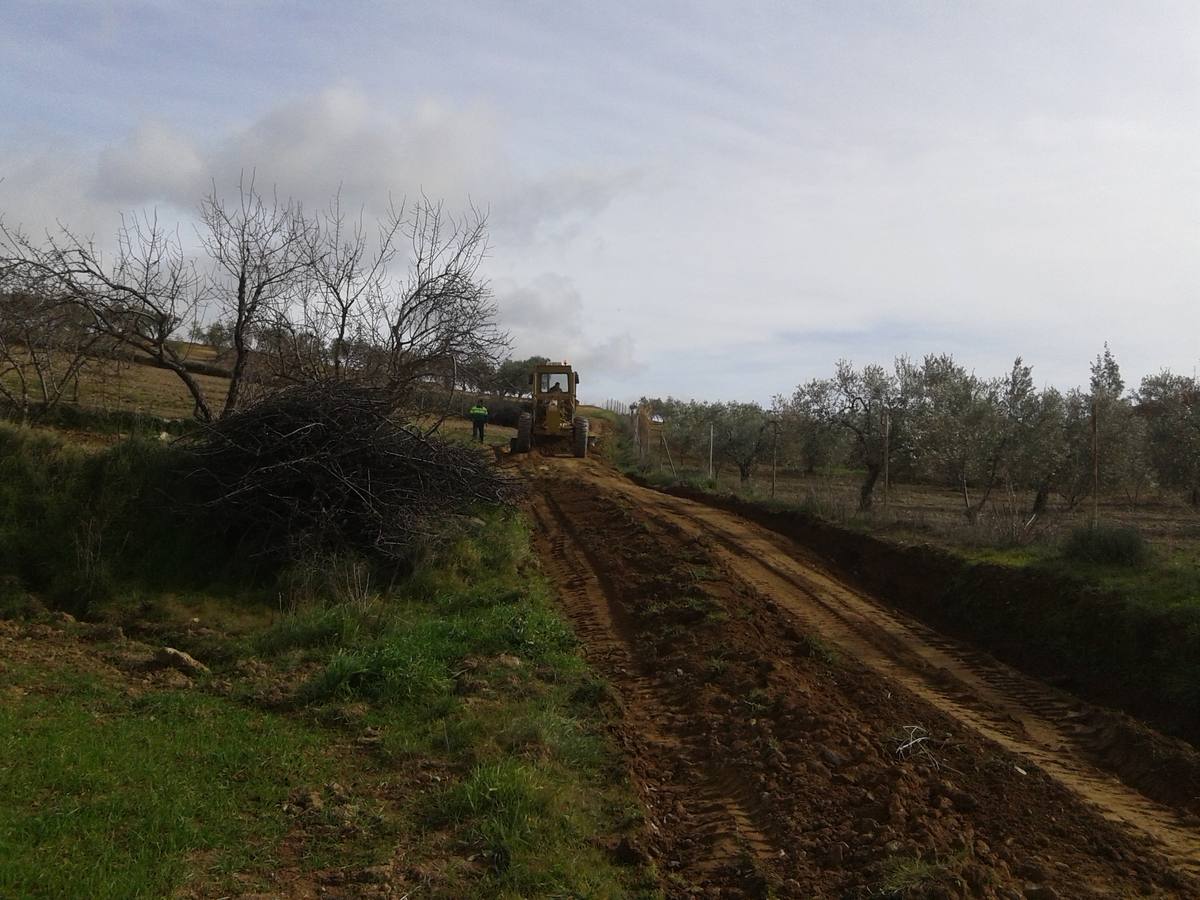 El Ayuntamiento solicita a la Junta de Extremadura el arreglo preferente del camino de Villafranca