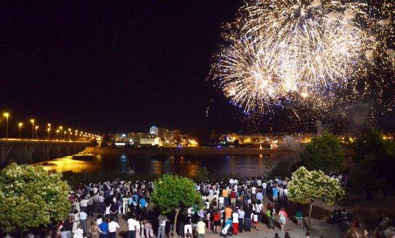 El parque del río, el mejor sitio para ver hoy los fuegos