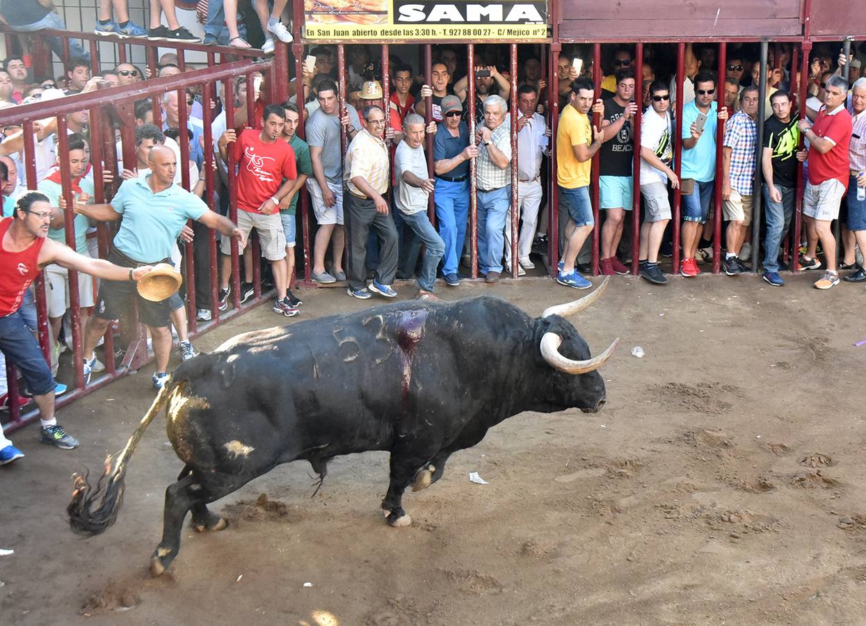 El toro de los tres cuernos