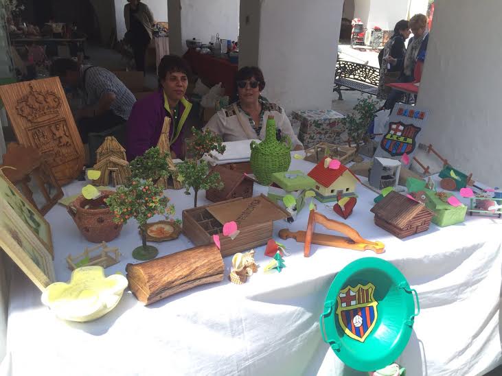 El III Mercadillo de Segunda mano y artesanía se celebra este domingo en la plaza de España